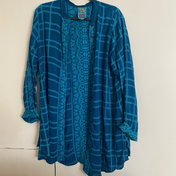 Johnny Was Long Sleeve Teal Blue Rayon Embroidered Stitching Top - Picture 4 of 10